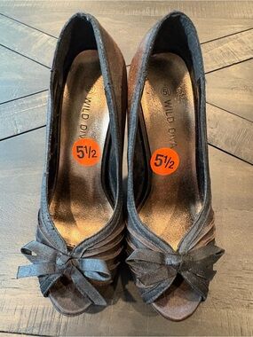 Wild Diva Brown Peep-Toe Bow Heels with Black Satin bow